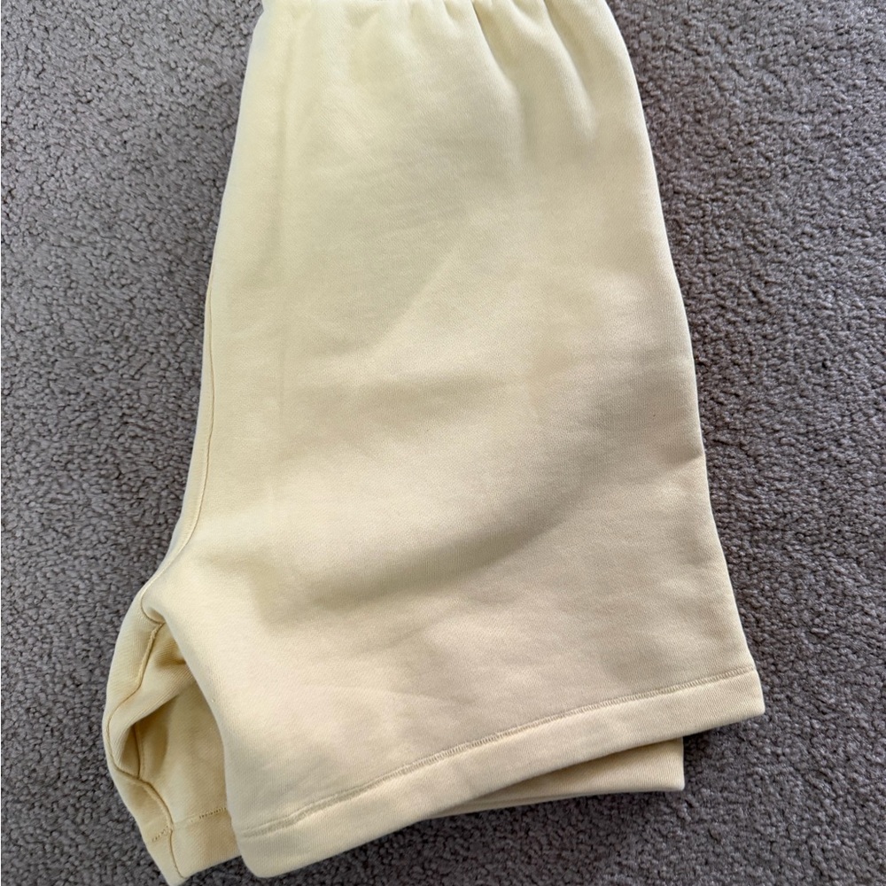 Fear of God Essentials Yellow Hoodie and Shorts Set - Picture 7 of 7
